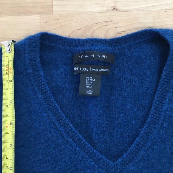 Tahari 100% Cashmere Sweater - Picture 6 of 6